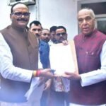सिद्धार्थनगर के विकास को लेकर सांसद जगदंबिका पाल ने डिप्टी सीएम ब्रजेश पाठक से की मुलाकात