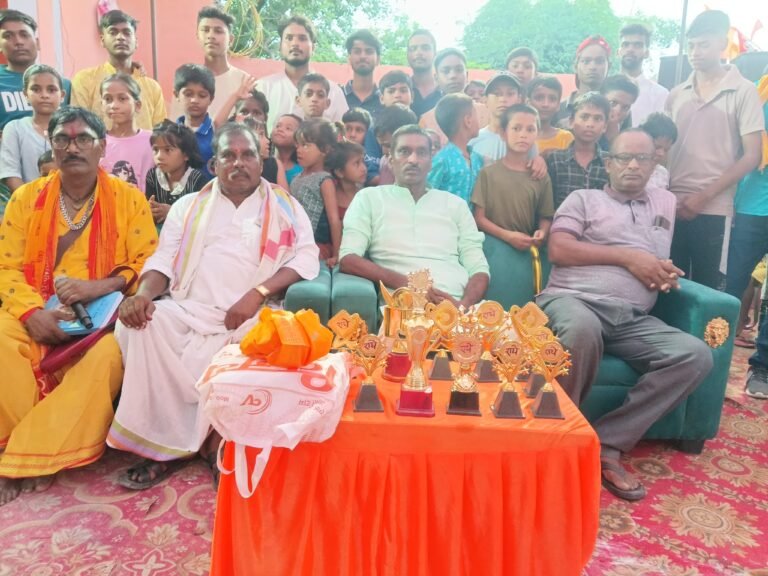 बेटाबर कलां में राधारानी महायज्ञ संपन्न, मटकी फोड़ कार्यक्रम में विजेताओं को ट्रॉफी व पुरस्कार राशि देकर किया सम्मानित