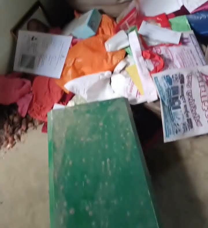 चेतिया में घर के ताले की दुकान, साढ़े तीन लाख के गहने पार शामिल हैं