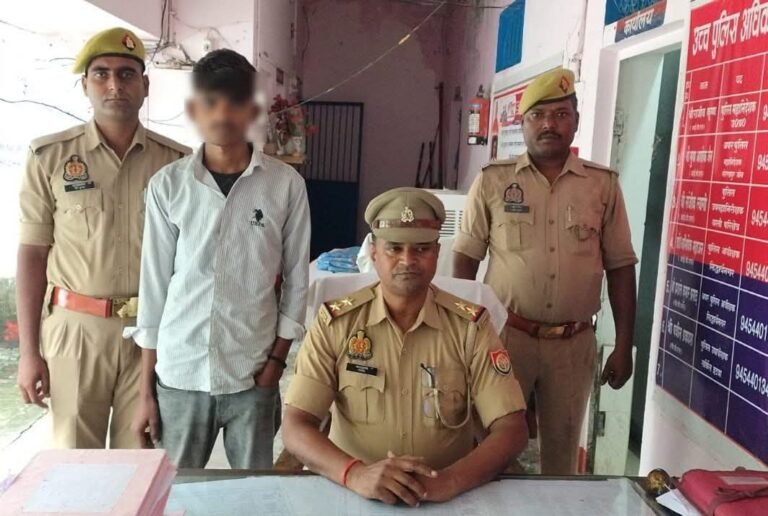 थाना मिश्रौलिया पुलिस द्वारा नाबालिग के साथ दुष्कर्म करने के आरोप में वांछित अभियुक्त को गिरफ्तार किया गया तथा आवश्यक विधिक कार्यवाही पूर्ण करते हुए माननीय न्यायालय भेजा गया ।