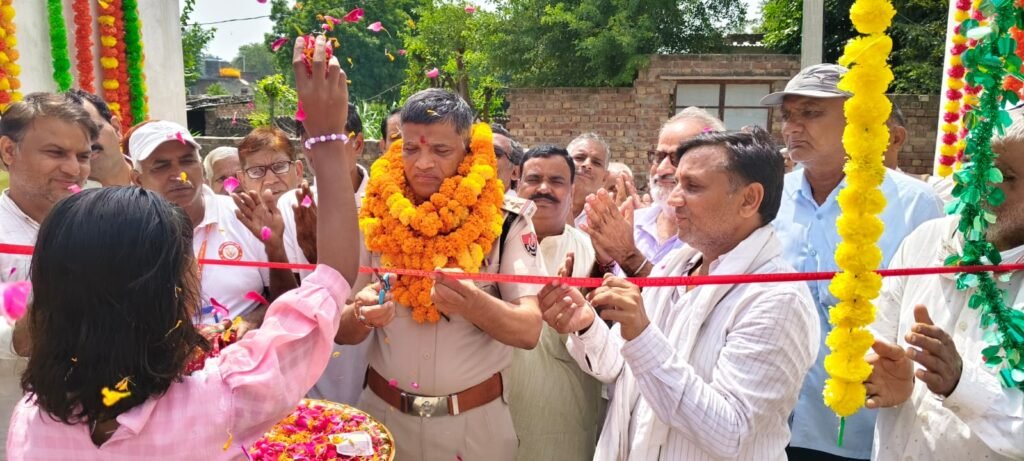 *बाबू बालमुकुंद गुप्त की जयंती पर गुड़ियानी में लगा नेत्र जांच शिविर, 300 से ज्यादा लोगों की आंखें जांचीं* *विजय एकता मंच के शिविर में उमड़ी ग्रामीणों की भीड़; मोतियाबिंद के ऑपरेश 1 *बाबू बालमुकुंद गुप्त की जयंती पर गुड़ियानी में लगा नेत्र जांच शिविर, 300 से ज्यादा लोगों की आंखें जांचीं* *विजय एकता मंच के शिविर में उमड़ी ग्रामीणों की भीड़; मोतियाबिंद के ऑपरेश - REWARI, हरियाणा