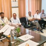 *सेवा संकल्प अभियान के दौरान पूर्ण करवाए जाएं अधूरे विकास कार्य- एसडीएम विजय कुमार यादव* *एसडीएम ने अधिकारियों व पंचायत प्रतिनिधियों को दिए निर्देश* कोसली, 18 सितंबर। एसडीएम विजय