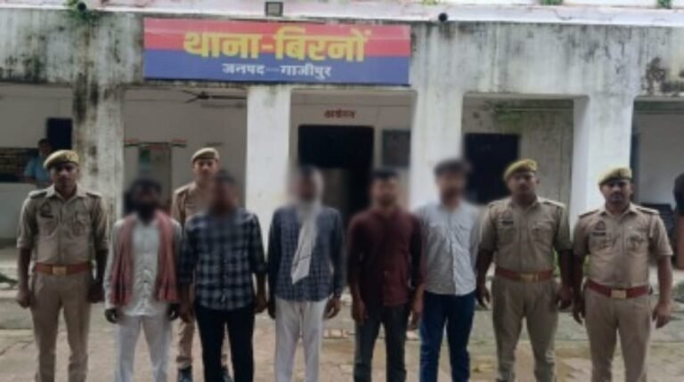बिरनो पुलिस की कार्रवाई, पांच वारंटी अभियुक्त गिरफ्तार