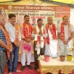 501 तुलसी पौधा वितरण कार्यक्रम, भारत विकास परिषद के कार्यक्रम में वरिष्ठ पत्रकार सम्मानित|