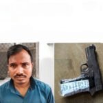 पुलिस ने बजाज नगर के महाराणा प्रताप चौक से एक बिना लाइसेंस के।बंदूकधारी व्यक्ति को गिरफ्तार किया।