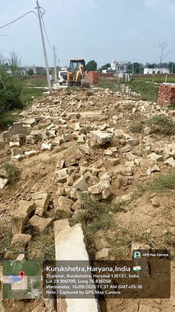 डीटीपी की टीम ने राजस्व संपदा कुरुक्षेत्र के गांव दर्रा खेड़ा में अवैध निमार्ण को किया नष्ट 1 डीटीपी की टीम ने राजस्व संपदा कुरुक्षेत्र के गांव दर्रा खेड़ा में अवैध निमार्ण को किया नष्ट - KURUKSHETRA, हरियाणा