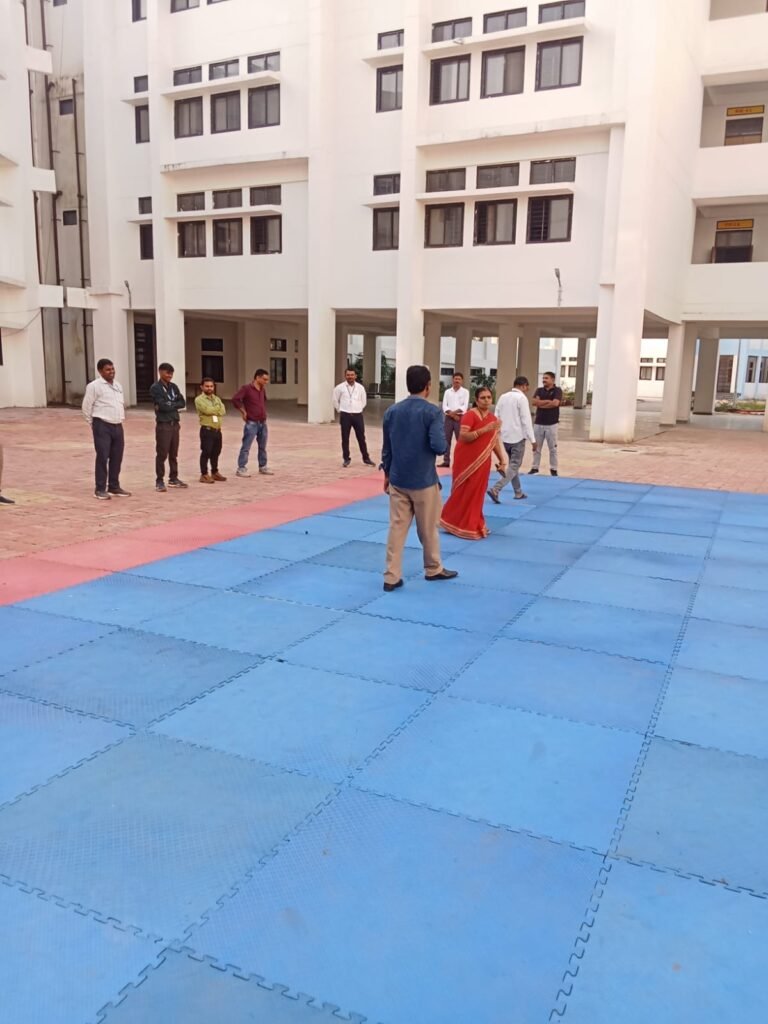 शासकीय सांदीपनि विद्यालय गुनौर में सर्किल मीटिंग