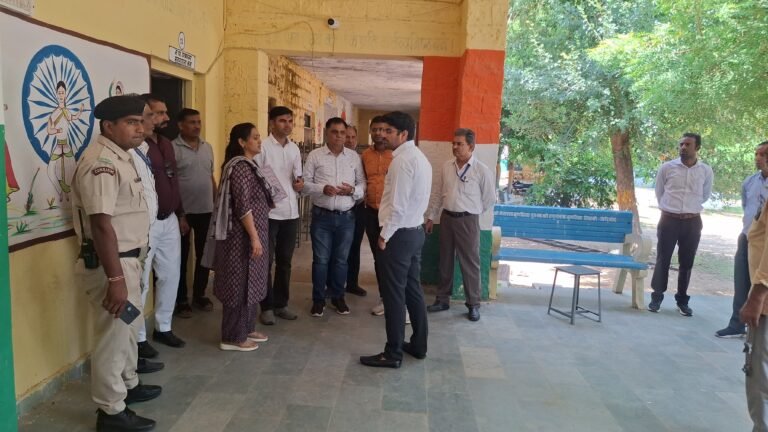 जिला निर्वाचन अधिकारी ने परबतसर में मतदान पूर्व तैयारियों का लिया जायजा
