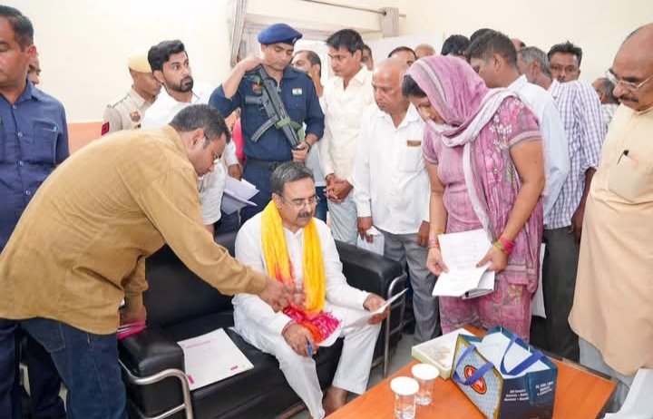 विधानसभा के अध्यक्ष ने सुनी लोगो की समस्याएं।