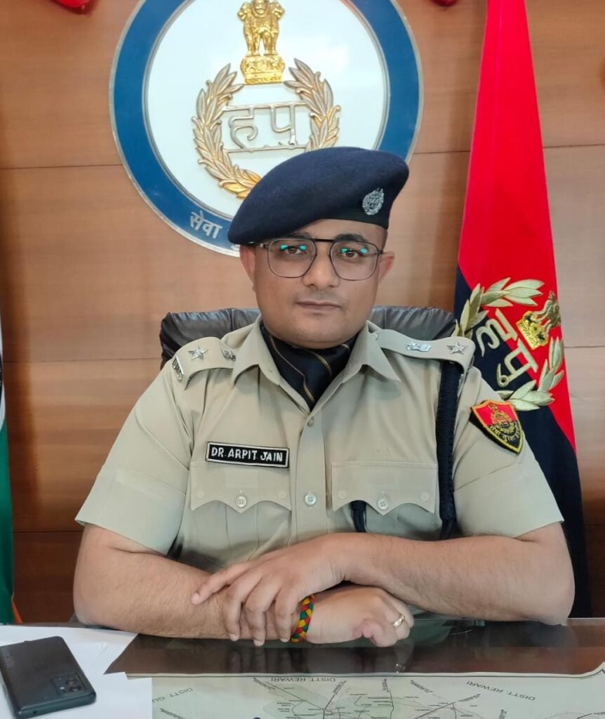यातायात नियमों को लेकर सख्त हुई नूह पुलिस। 1 यातायात नियमों को लेकर सख्त हुई नूह पुलिस। - नूँह, हरियाणा
