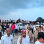 मिर्ज़ापुर के अहरौरा थाना क्षेत्र के भगौती देई स्थित आज दोपहर करीब 1 से 2 बजे के बीच बड़ा हादसा हो गया। मकान/ढांचा गिरने से मलबे में दबकर चार मजदूरों की मौत हो गई।
