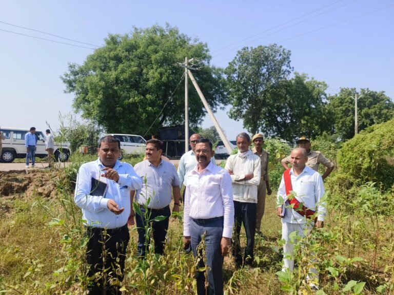 जिलाधिकारी ने अतिवष्टि एवं बिरमा नदी से प्रभावित क्षेत्रों का किया स्थलीय निरीक्षण बिरमा नदी का जलस्तर घटने से जनजीवन सामान्यः क्षतिग्रस्त सडकों व रपटों के तत्काल रेस्टोरेशन के निर
