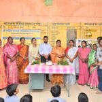 भाजपा नेता राजेश्वर प्रसाद गुप्ता के जन्मदिवस पर नीलकंठपुर छात्रावास में हुआ नेवता भोज विधायक उद्देश्वरी पैकरा की मौजूदगी में विद्यार्थियों ने ग्रहण किया भोजन, सभी बच्चों को कॉपी