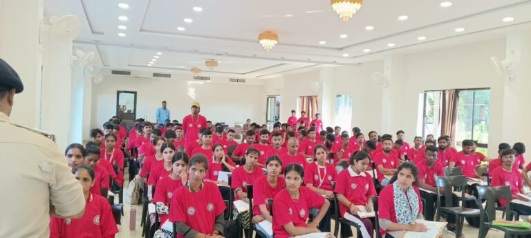 आपदा मित्रों को सिखाए आपदा से बचाव के गुर, 125 युवाओं का सात दिवसीय प्रशिक्षण शुरू