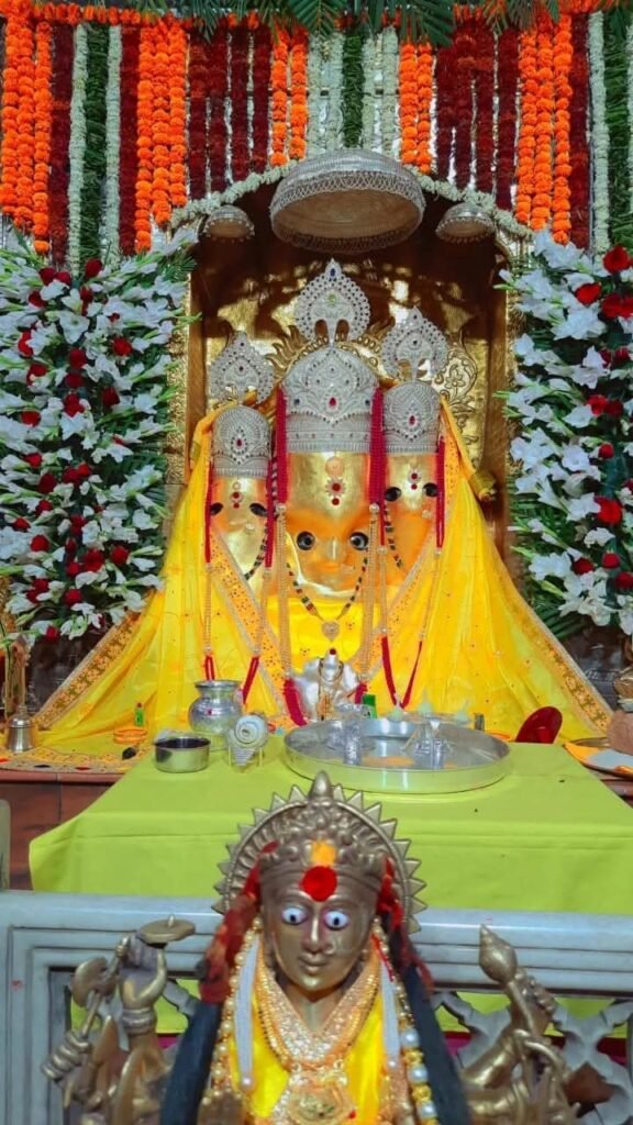 मंदिर व्यवस्थाओं पर मंथन, 10 बिंदुओं पर मिले सुझाव हवन कुंड बढ़ाने से लेकर पार्किंग, पेयजल और सुरक्षा व्यवस्था तक उठे मुद्दे; जांच रिपोर्ट आने तक पटवारी मंदिर कार्यों से पृथक - आगर-मालवा, मध्य प्रदेश