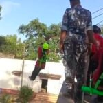 आपदा मित्रों ने सीखी रोप रेस्क्यू की तकनीक, अस्थायी पुल बनाकर किया अभ्यास सात दिवसीय प्रशिक्षण के दूसरे सत्र के पांचवें दिन हाईराइज बिल्डिंग से रेस्क्यू का भी कराया गया प्रैक्टिकल