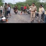 थाना हजरतपुर म्याऊ दातागज मार्ग पर पिकअप और मोटरसाइकिल की आमने सामने टक्कर से बाइक सवार की मौत