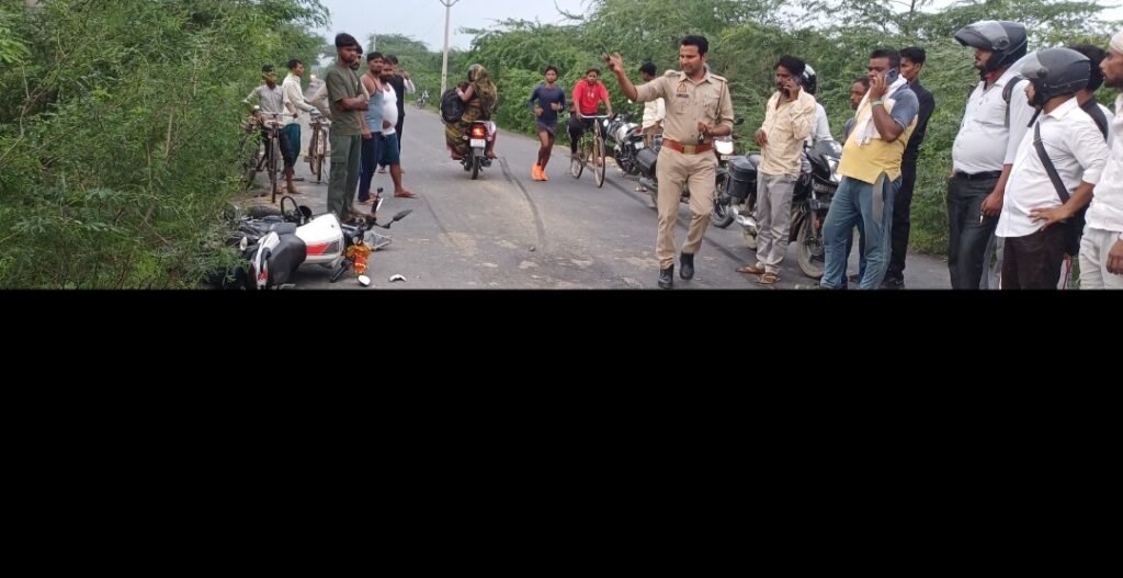 थाना हजरतपुर म्याऊ दातागज मार्ग पर पिकअप और मोटरसाइकिल की आमने सामने टक्कर से बाइक सवार की मौत 1 थाना हजरतपुर म्याऊ दातागज मार्ग पर पिकअप और मोटरसाइकिल की आमने सामने टक्कर से बाइक सवार की मौत - BUDAUN, उत्तर प्रदेश