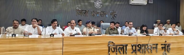 राजस्व एवं आपदा प्रबंधन मंत्री विपुल गोयल ने जिला लोक संपर्क एवं कष्ट निवारण समिति की बैठक में सुनी 19 शिकायते