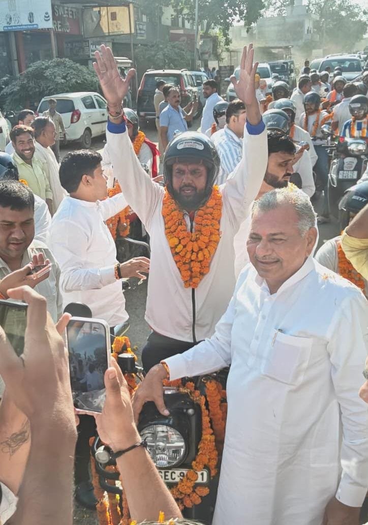 सेवा समर्पण जन भागीदारी का संदेश लेकर वडगाव से वाराणसी बाइक सेवा यात्रा पहुंची तावडू ।