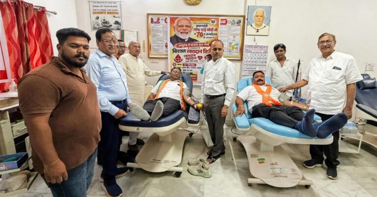 प्रधानमंत्री नरेंद्र मोदी के जन्मदिन पर रक्तदान कर मनाया सेवा दिवस-दीपेश अग्रवाल