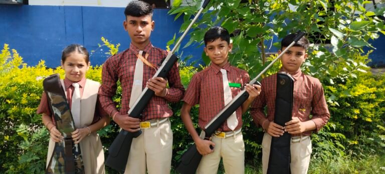 राइफल शूटिंग में ग्लोबल स्कूल के चार निशानेबाजों ने जीते रजत पदक जिला स्तरीय प्रतियोगिता में शानदार प्रदर्शन, चारों का राज्य स्तर पर चयन