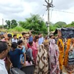 गड्ढे में भरे पानी में डूबे तीन मासूम, गांव में मचा कोहराम