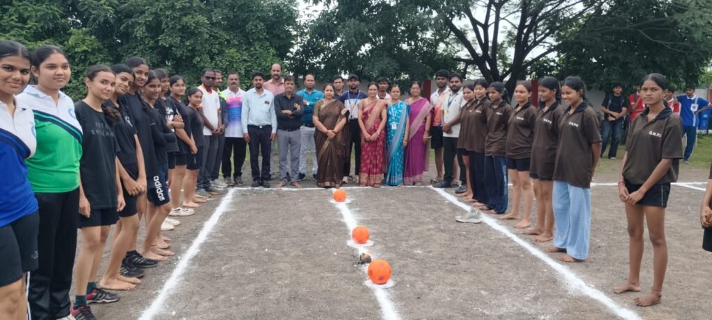 * चंद्रपुर में मनपा और जिला स्तरीय डॉजबॉल प्रतियोगिता संपन्न* - चंद्रपूर, महाराष्ट्र