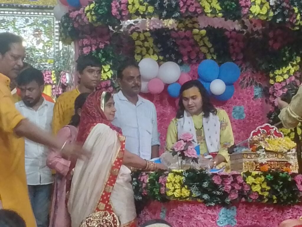 ब्रजेश्वरी मंदिर में भगवद कथा का समापन 1 ब्रजेश्वरी मंदिर में भगवद कथा का समापन - JHARSUGUDA, ओडिशा