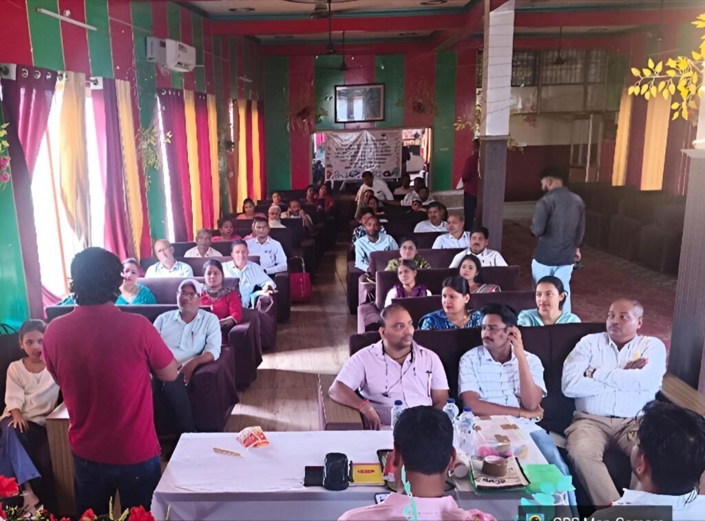 विज्ञान एवं गणित शिक्षकों को बनाया जा रहा तकनीकी शिक्षा के लिए पारंगत 1 विज्ञान एवं गणित शिक्षकों को बनाया जा रहा तकनीकी शिक्षा के लिए पारंगत - SIDDHARTHNAGAR, उत्तर प्रदेश