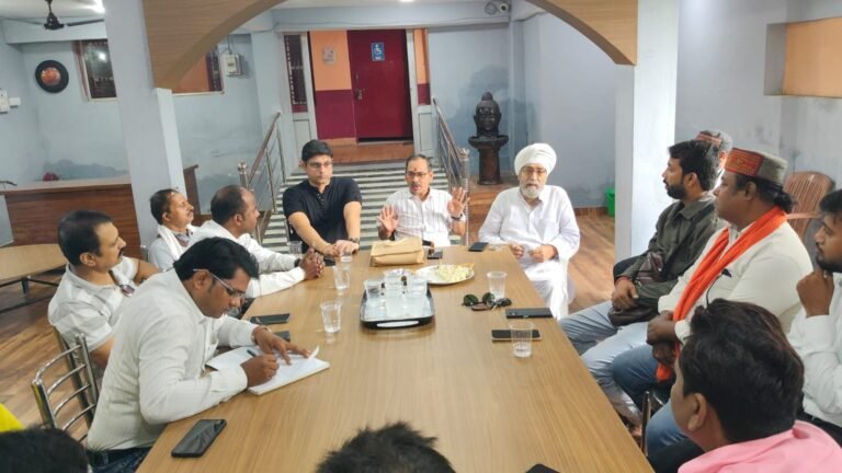ओबरा ग्रामीण पत्रकार एसोसिएशन की तहसील स्तरीय बैठक संपन्न, आगामी जिला सम्मेलन की तैयारियों पर हुआ विचार-मंथन