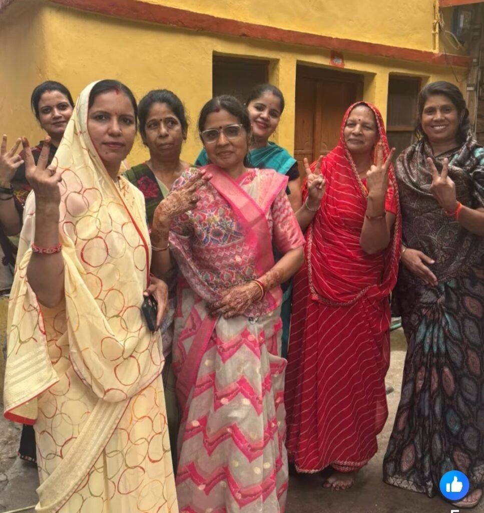 वार्ड 10 में भाजपा प्रत्याशी नीता बोहरा ने शुरू किया जनसंपर्क अभियान 1 वार्ड 10 में भाजपा प्रत्याशी नीता बोहरा ने शुरू किया जनसंपर्क अभियान - CHITTORGARH, राजस्थान