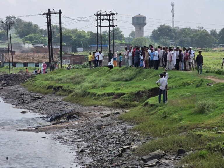 कतरास छाताबाद काजू बगान में फिर बना गोफ, तालाब का पूरा पानी जमीन में समाया; दहशत में हजारों लोग