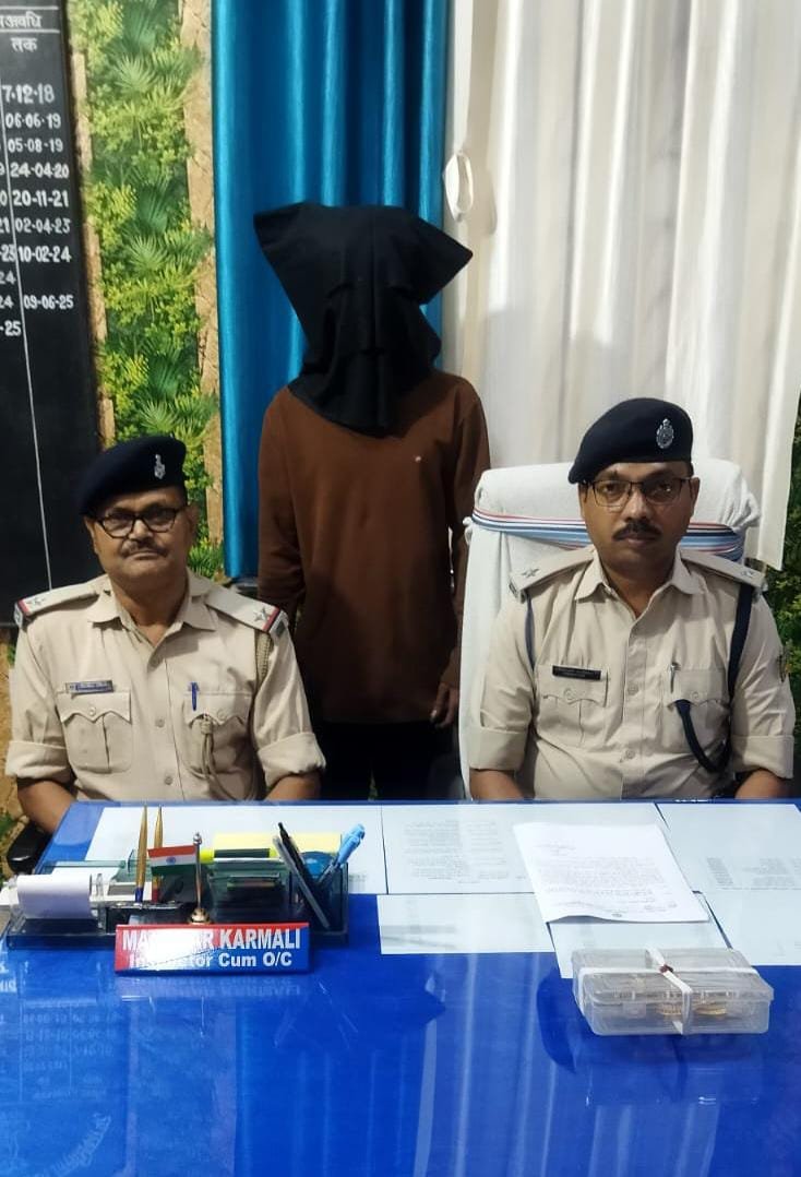 धनसार थाना क्षेत्र अंर्तगत नई दिल्ली कॉलोनी में दो बंद घरो में चोरी की घटना का आरोपी गस्ती के दौरान पकड़ा गया