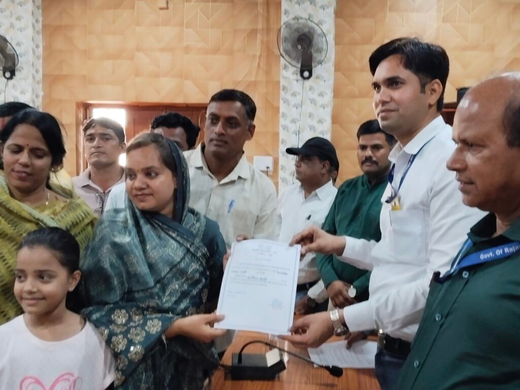 भाजपा की गरिमा शर्मा बेगूं नगरपालिका अध्यक्ष निर्वाचित, 24 वोट मिले 1 भाजपा की गरिमा शर्मा बेगूं नगरपालिका अध्यक्ष निर्वाचित, 24 वोट मिले - CHITTORGARH, राजस्थान