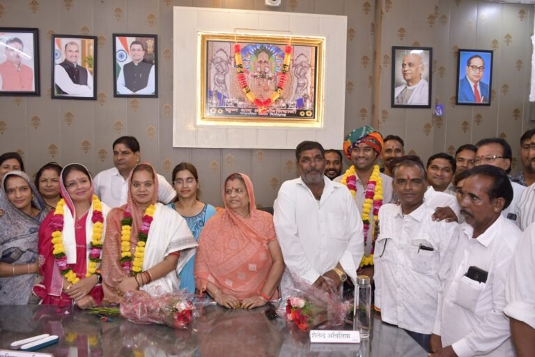 बेगूं नगरपालिका अध्यक्ष गरिमा शर्मा एवं उपाध्यक्ष शैलेन्द्र आँचलिया ने संभाला पदभार, सफाई और मूलभूत सुविधाएं रहेंगी प्राथमिकता