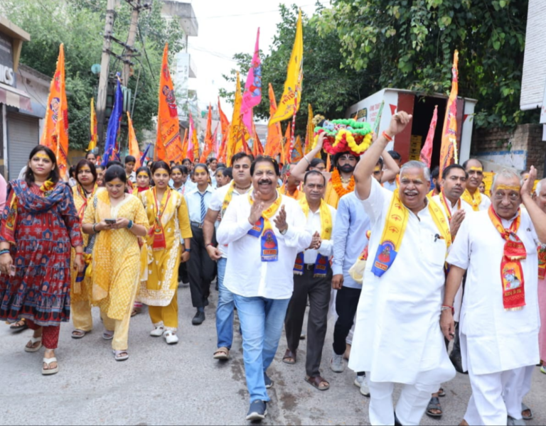 *श्री सनातन धर्म सभा एवं एजुकेशन बोर्ड नारनौल द्वारा जन्माष्टमी के पावन पर्व पर नगर में शोभायात्रा के भव्य कार्यक्रम का आयोजन*