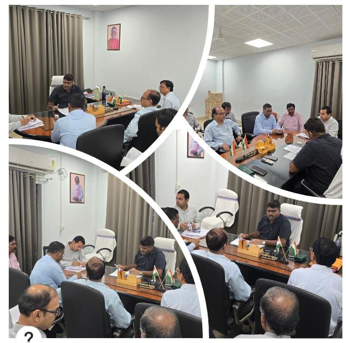 जमीन के बदले रोजगार व मुआवजे के मामलों पर अपर समाहर्ता ने सुना रैयतों व बीसीसीएल प्रबंधन का पक्ष 1 जमीन के बदले रोजगार व मुआवजे के मामलों पर अपर समाहर्ता ने सुना रैयतों व बीसीसीएल प्रबंधन का पक्ष - धनबाद, झारखंड
