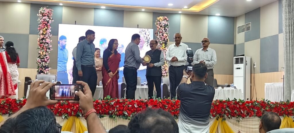 राजभाषा पखवाड़ा के आलोक में सामुदायिक भवन में राजभाषा समापन सह पुरस्कार वितरण किया गया - धनबाद, झारखंड