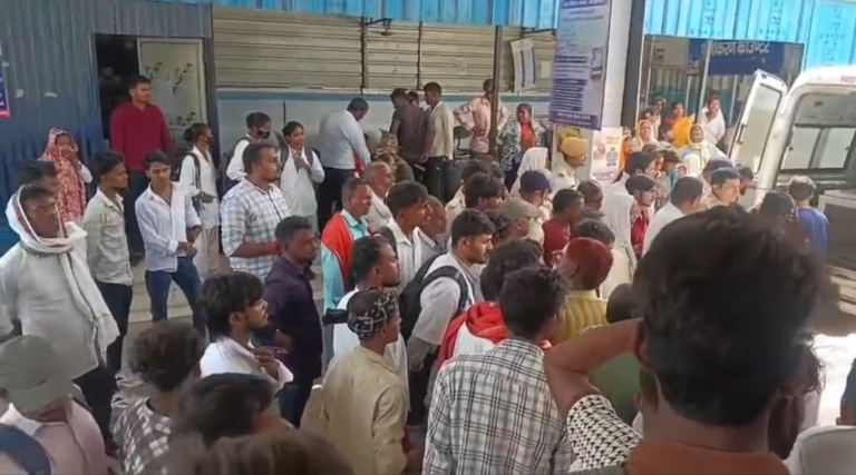 बाइक को वाहन ने मारी जोरदार टक्कर, नहर में गिरने से 3 की मौत