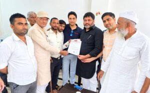कांठ विधायक कमाल अख्तर बोले विधानसभा चुनाव की तैयारीयों में जुट जाएं सपा कार्यकर्ता