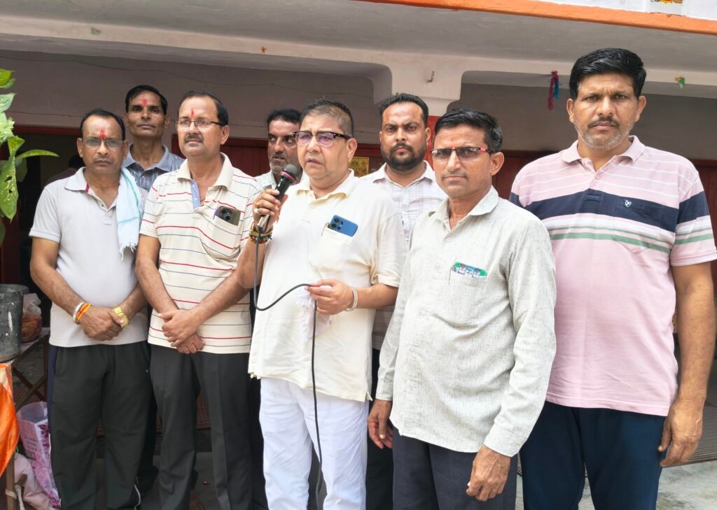 कांठ में श्री रामडोल शोभायात्रा कमेटी ने सहयोगियों को किया सम्मानित 1 कांठ में श्री रामडोल शोभायात्रा कमेटी ने सहयोगियों को किया सम्मानित - MORADABAD, उत्तर प्रदेश