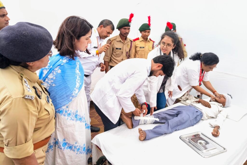 कांठ में भूकंप और अग्नि सुरक्षा को लेकर हुई राज्य स्तरीय मॉक एक्सरसाइज 1 कांठ में भूकंप और अग्नि सुरक्षा को लेकर हुई राज्य स्तरीय मॉक एक्सरसाइज - MORADABAD, उत्तर प्रदेश