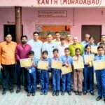 कांठ में मेधावी विद्यार्थियों और श्रेष्ठ शिक्षकों को किया सम्मानित