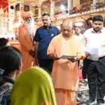 जनसेवा सर्वोच्च प्राथमिकता, मुख्यमंत्री योगी ने सुनीं फरियादें।