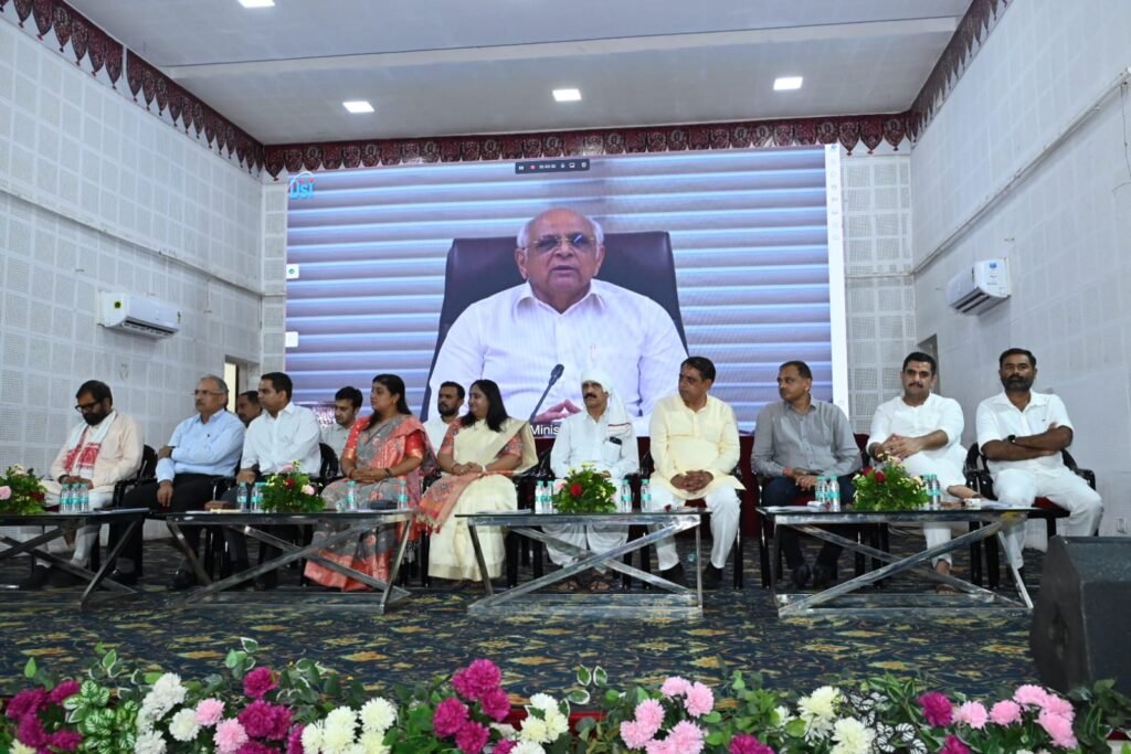 गांधीधाम महानगरपालिका को 286 करोड़ रुपये के विकास कार्यों की सौगात मुख्यमंत्री भूपेंद्र पटेल ने विकास कार्यों का वर्चुअल शिलान्यास किया - KACHCHH, गुजरात