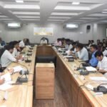 कच्छ कलेक्टर अनिल राणावसिया की अध्यक्षता में समन्वय सह शिकायत समिति की बैठक जनहित को प्राथमिकता देकर विकास कार्यों में तेजी लाने और जनसमस्याओं का तत्काल समाधान करने के निर्देश