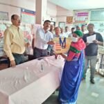 भचाऊ: उप-विभागीय अधिकारी (SDM) ने ‘निक्षय मित्र’ बन 10 टीबी मरीजों को वितरित की पोषण किट