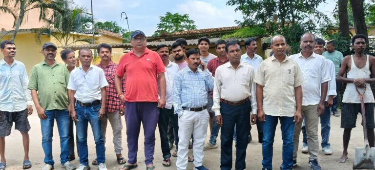 सड़क निर्माण में अनियमितता का आरोप, विधायक के निर्देश पर स्थल निरीक्षण।।