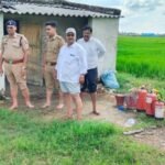 आगामी त्यौहारों को देखते हुए पुलिस ने पटाखा गोदामों की सुरक्षा व्यवस्था को लेकर निगरानी तेज की